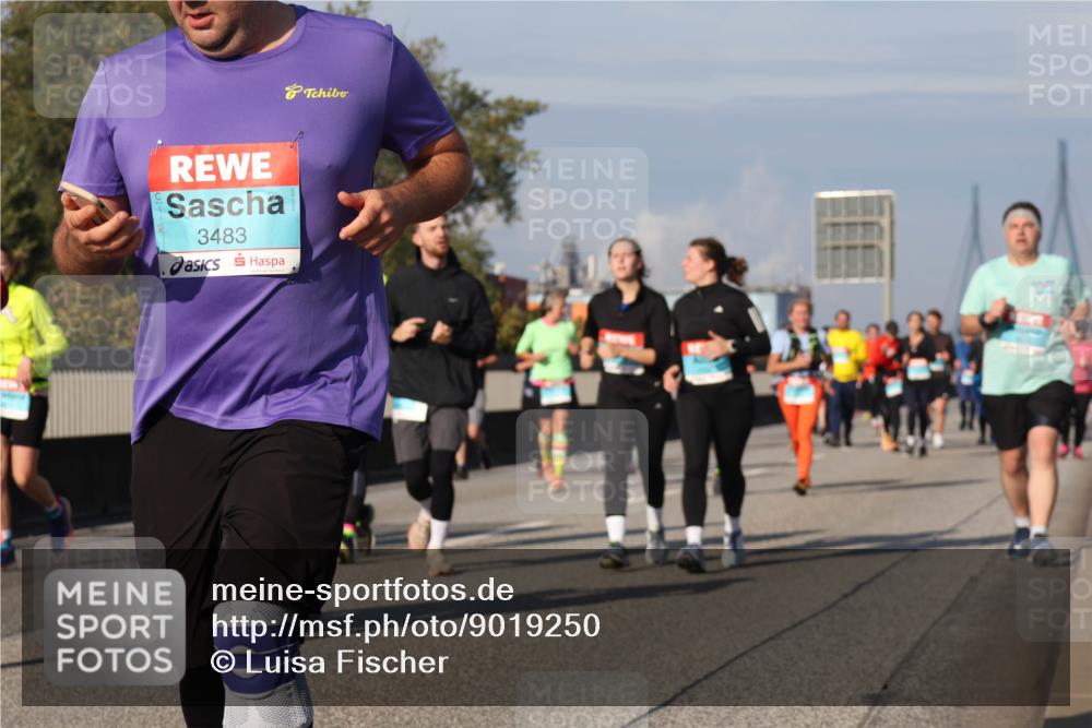 03.10.2025 - Köhlbrandbrückenlauf Luisa Fischer http://msf.ph/oto/9019250 03.10.2025 11:09:45 Position 3 3483 meine-sportfotos.de