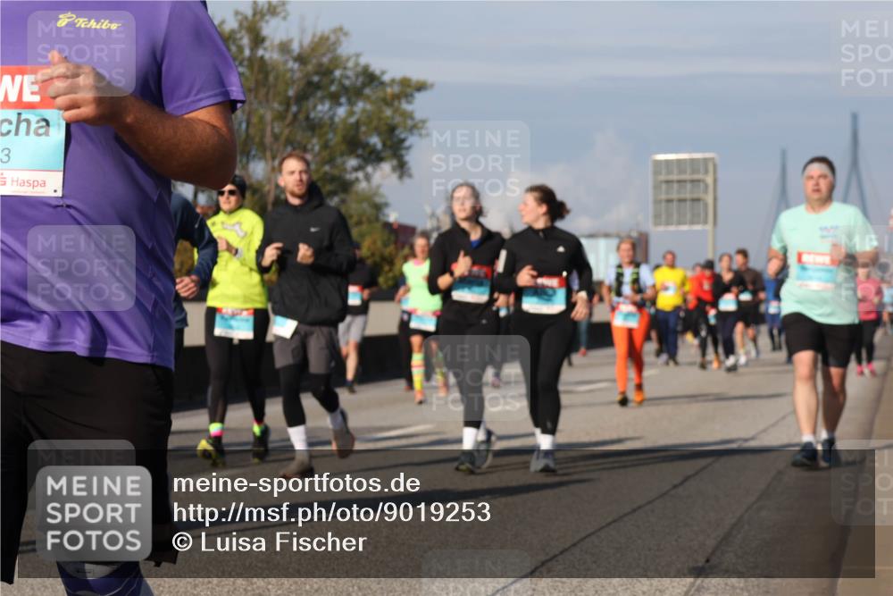 03.10.2025 - Köhlbrandbrückenlauf Luisa Fischer http://msf.ph/oto/9019253 03.10.2025 11:09:45 Position 3 3 meine-sportfotos.de