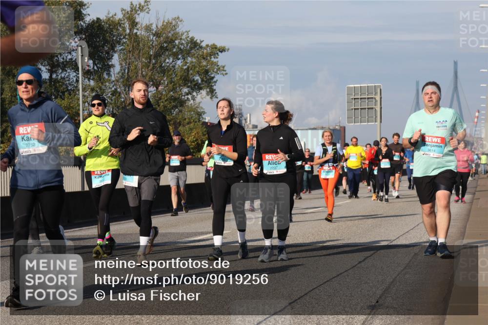 03.10.2025 - Köhlbrandbrückenlauf Luisa Fischer http://msf.ph/oto/9019256 03.10.2025 11:09:46 Position 3 2752, 2237, 3614 meine-sportfotos.de