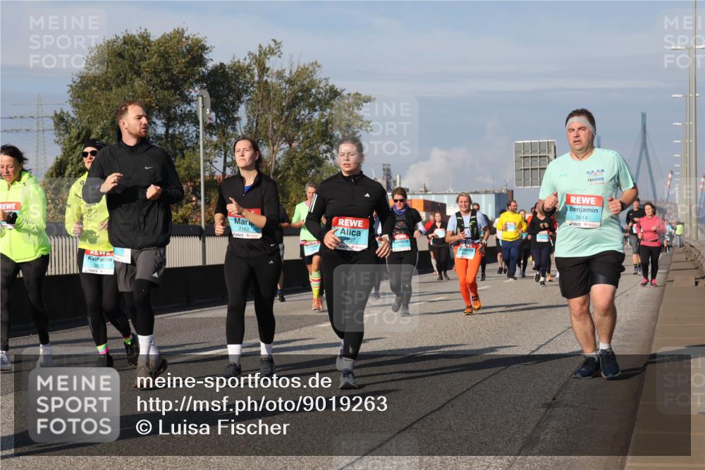 03.10.2025 - Köhlbrandbrückenlauf Luisa Fischer http://msf.ph/oto/9019263 03.10.2025 11:09:47 Position 3 3612, 2162, 2237, 20, 00, 3614 meine-sportfotos.de