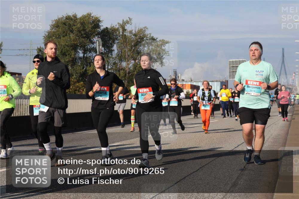 03.10.2025 - Köhlbrandbrückenlauf Luisa Fischer http://msf.ph/oto/9019265 03.10.2025 11:09:47 Position 3 54, 2162, 3614 meine-sportfotos.de