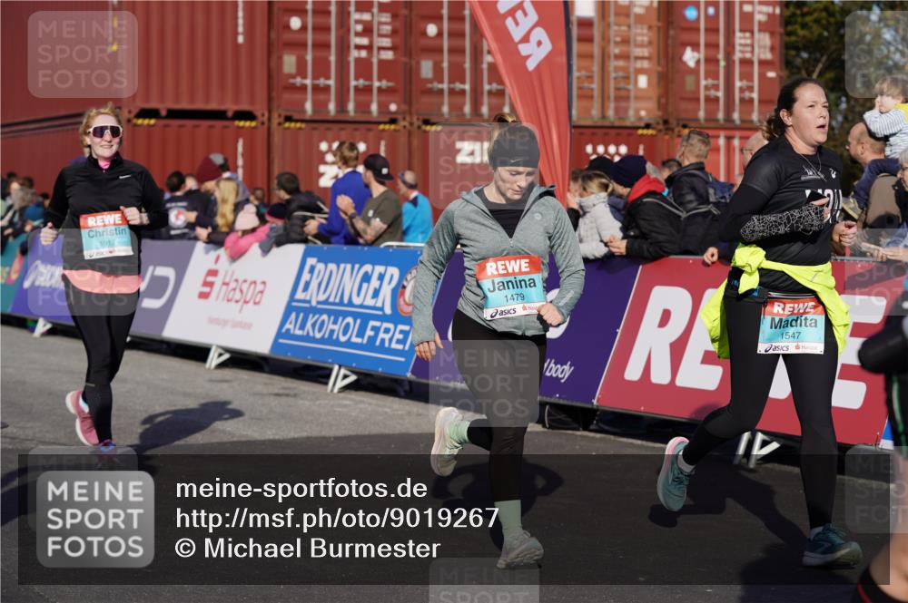 03.10.2025 - Köhlbrandbrückenlauf Michael Burmester http://msf.ph/oto/9019267 03.10.2025 10:19:49 Ziel 1479, 1503, 1547, 1593, 1743, 1861, 1917, 2051, 2243, 2674, 3529, 3736, 3796 meine-sportfotos.de