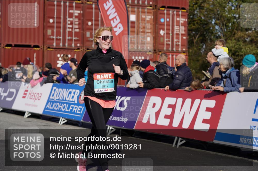 03.10.2025 - Köhlbrandbrückenlauf Michael Burmester http://msf.ph/oto/9019281 03.10.2025 10:19:50 Ziel 1479, 1503, 1547, 1593, 1672, 1743, 1795, 1861, 1917, 2051, 2243, 2674, 3529, 3736, 3796 meine-sportfotos.de