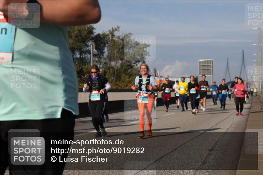 03.10.2025 - Köhlbrandbrückenlauf Luisa Fischer http://msf.ph/oto/9019282 03.10.2025 11:09:50 Position 3  meine-sportfotos.de