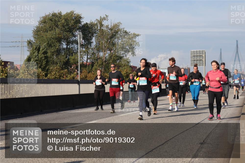 03.10.2025 - Köhlbrandbrückenlauf Luisa Fischer http://msf.ph/oto/9019302 03.10.2025 11:09:54 Position 3 1910 meine-sportfotos.de