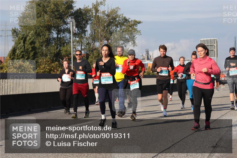 03.10.2025 - Köhlbrandbrückenlauf Luisa Fischer http://msf.ph/oto/9019311 03.10.2025 11:09:55 Position 3 3429, 1910, 2870 meine-sportfotos.de