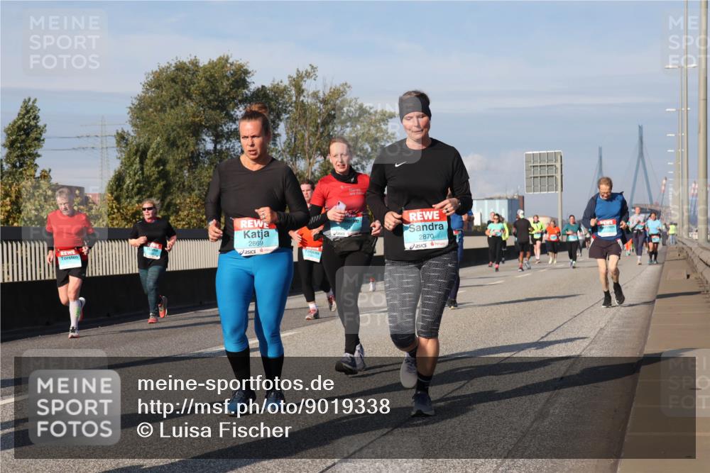 03.10.2025 - Köhlbrandbrückenlauf Luisa Fischer http://msf.ph/oto/9019338 03.10.2025 11:10:00 Position 3 2869, 2870 meine-sportfotos.de