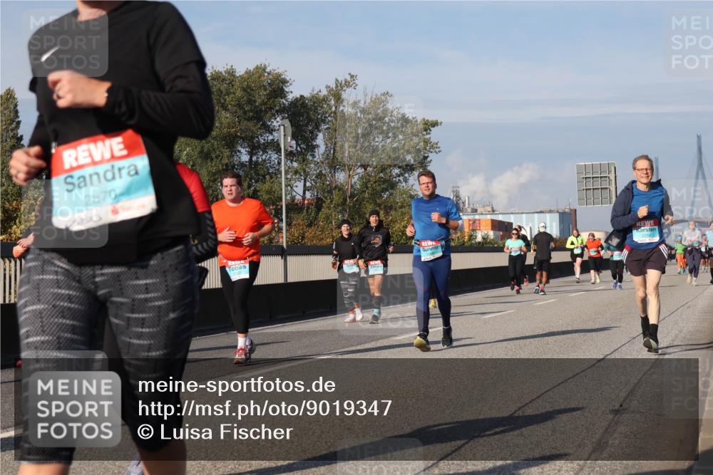03.10.2025 - Köhlbrandbrückenlauf Luisa Fischer http://msf.ph/oto/9019347 03.10.2025 11:10:02 Position 3 2870, 2163 meine-sportfotos.de