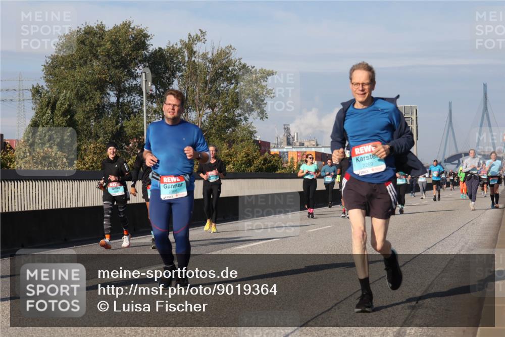 03.10.2025 - Köhlbrandbrückenlauf Luisa Fischer http://msf.ph/oto/9019364 03.10.2025 11:10:04 Position 3 2366, 2259 meine-sportfotos.de