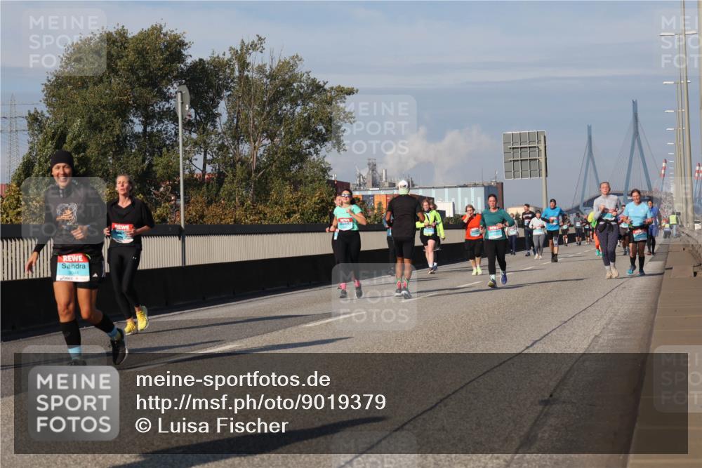 03.10.2025 - Köhlbrandbrückenlauf Luisa Fischer http://msf.ph/oto/9019379 03.10.2025 11:10:06 Position 3 3044 meine-sportfotos.de