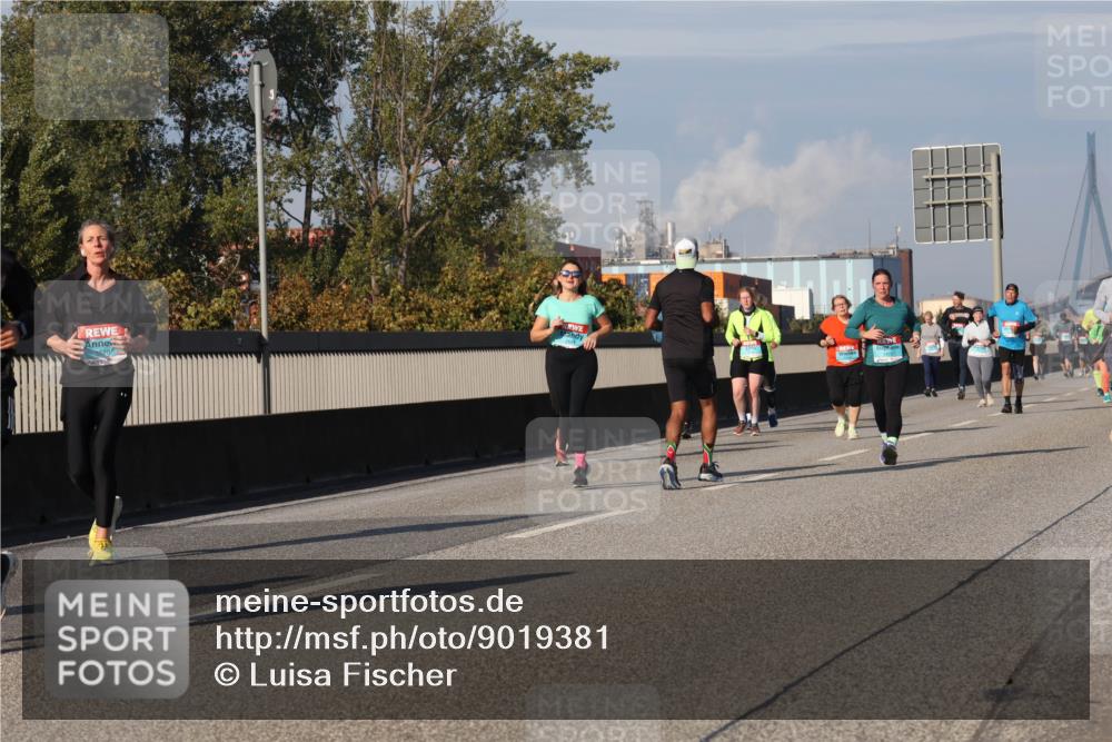 03.10.2025 - Köhlbrandbrückenlauf Luisa Fischer http://msf.ph/oto/9019381 03.10.2025 11:10:07 Position 3  meine-sportfotos.de