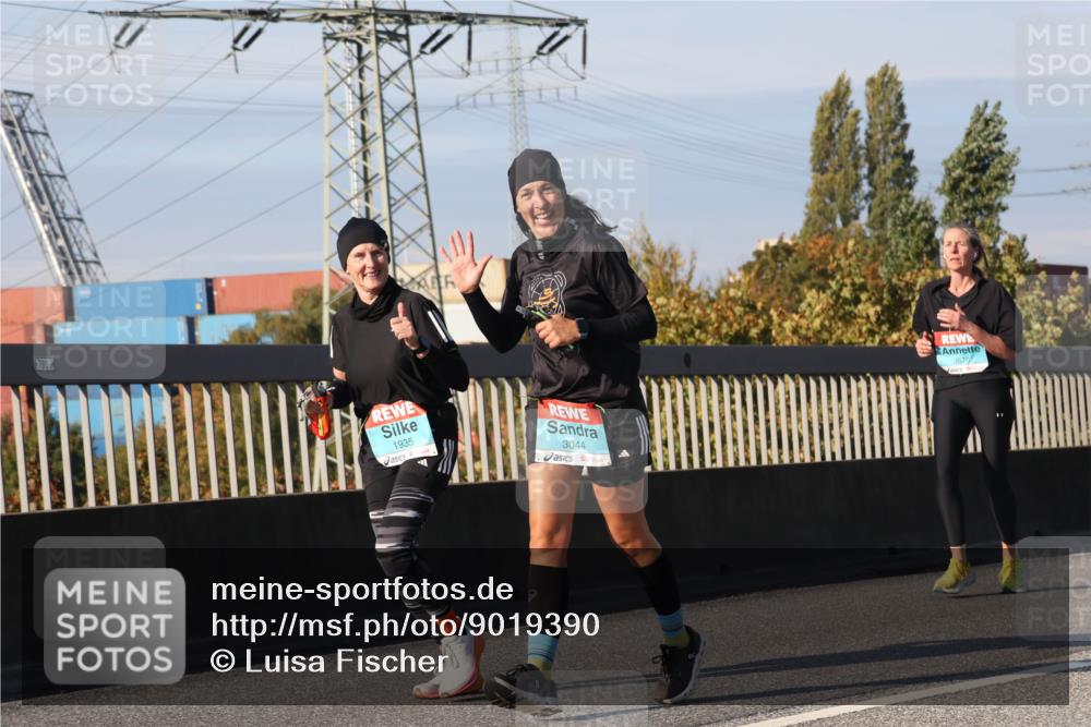03.10.2025 - Köhlbrandbrückenlauf Luisa Fischer http://msf.ph/oto/9019390 03.10.2025 11:10:08 Position 3 780, 1935, 3044, 3670 meine-sportfotos.de