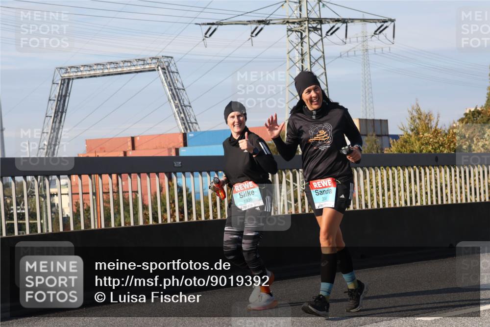 03.10.2025 - Köhlbrandbrückenlauf Luisa Fischer http://msf.ph/oto/9019392 03.10.2025 11:10:09 Position 3 780, 1935, 3044 meine-sportfotos.de