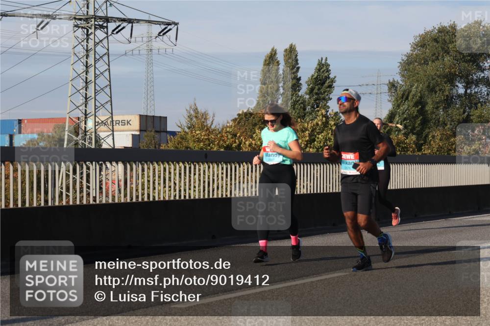 03.10.2025 - Köhlbrandbrückenlauf Luisa Fischer http://msf.ph/oto/9019412 03.10.2025 11:10:12 Position 3 2681, 2676 meine-sportfotos.de
