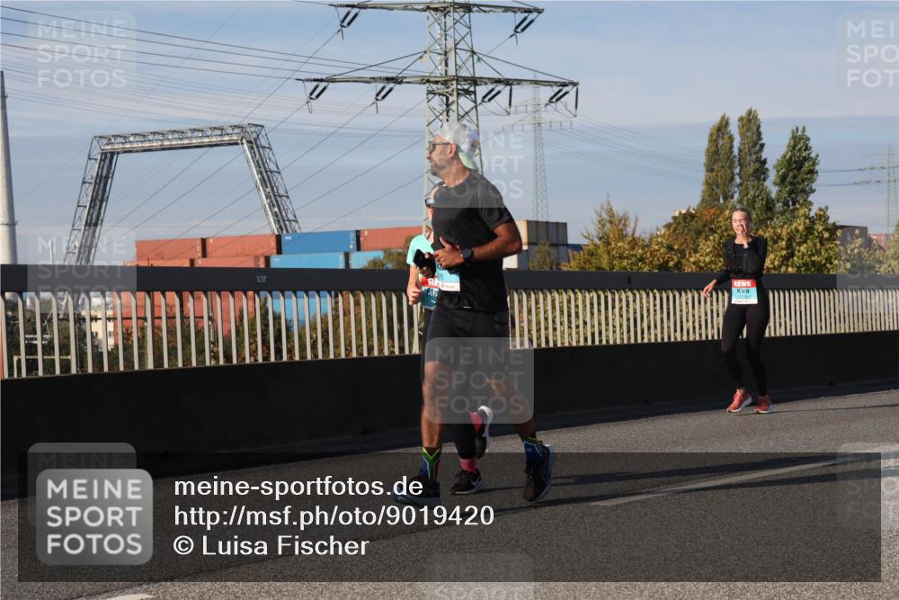 03.10.2025 - Köhlbrandbrückenlauf Luisa Fischer http://msf.ph/oto/9019420 03.10.2025 11:10:14 Position 3 780 meine-sportfotos.de