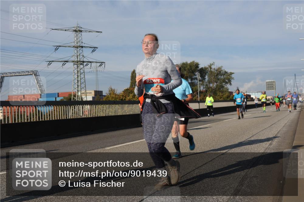 03.10.2025 - Köhlbrandbrückenlauf Luisa Fischer http://msf.ph/oto/9019439 03.10.2025 11:10:18 Position 3  meine-sportfotos.de