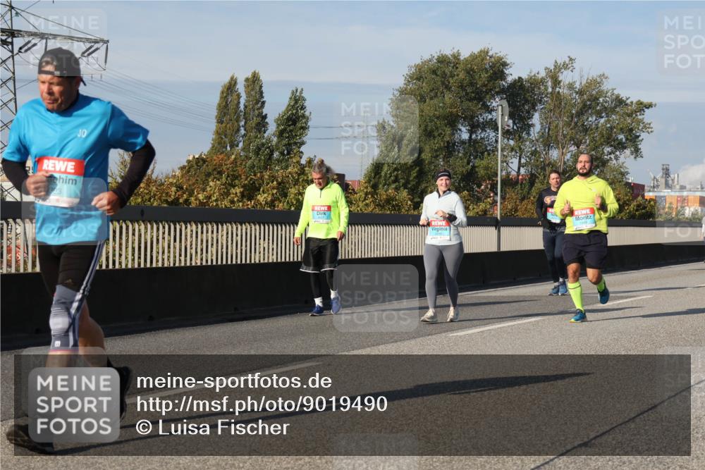 03.10.2025 - Köhlbrandbrückenlauf Luisa Fischer http://msf.ph/oto/9019490 03.10.2025 11:10:23 Position 3 93 meine-sportfotos.de