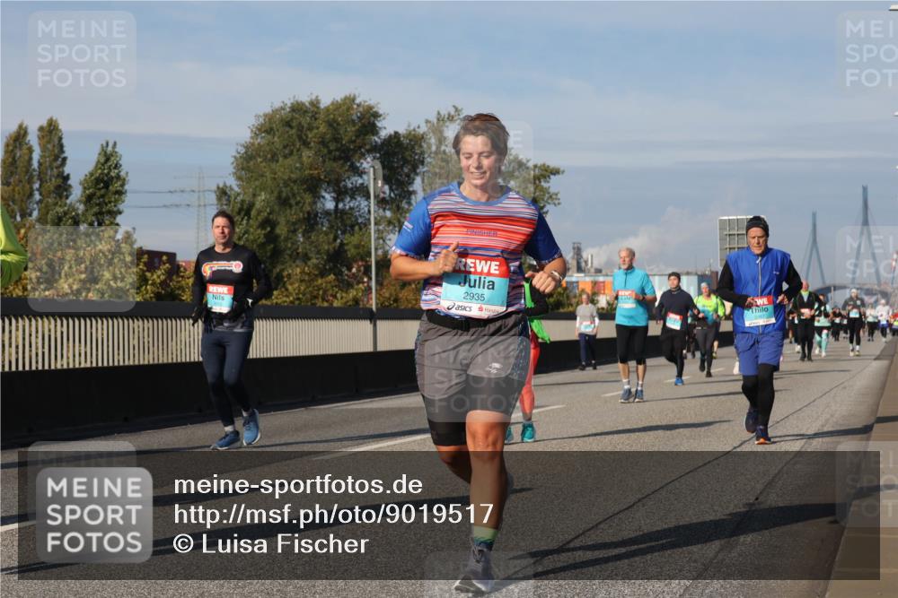 03.10.2025 - Köhlbrandbrückenlauf Luisa Fischer http://msf.ph/oto/9019517 03.10.2025 11:10:26 Position 3 2935 meine-sportfotos.de