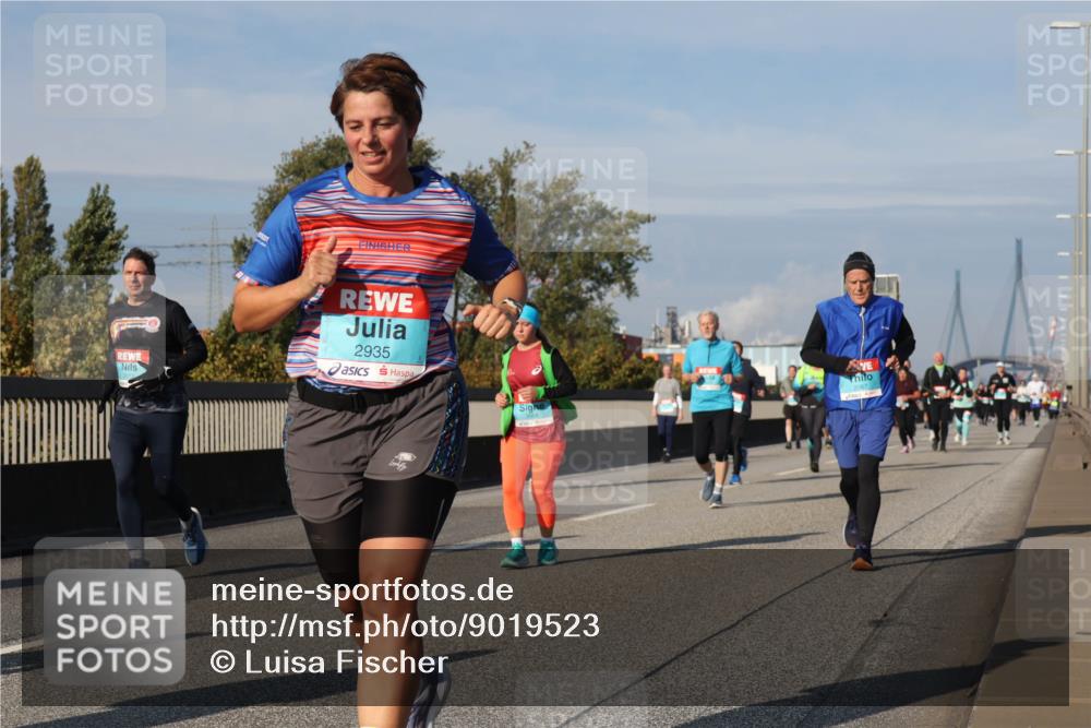 03.10.2025 - Köhlbrandbrückenlauf Luisa Fischer http://msf.ph/oto/9019523 03.10.2025 11:10:27 Position 3 2935 meine-sportfotos.de
