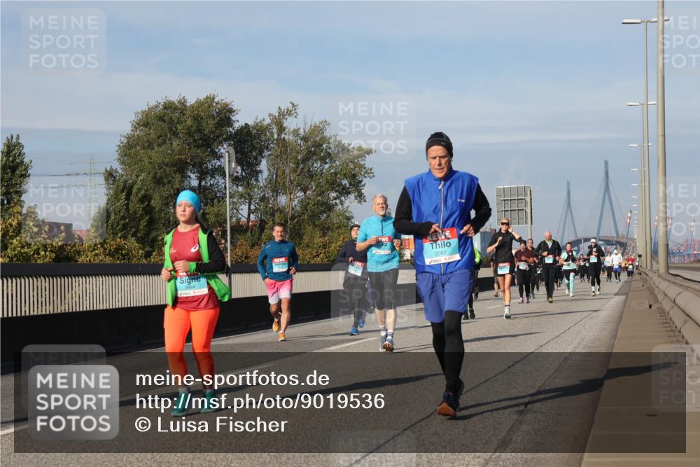 03.10.2025 - Köhlbrandbrückenlauf Luisa Fischer http://msf.ph/oto/9019536 03.10.2025 11:10:28 Position 3 2067 meine-sportfotos.de