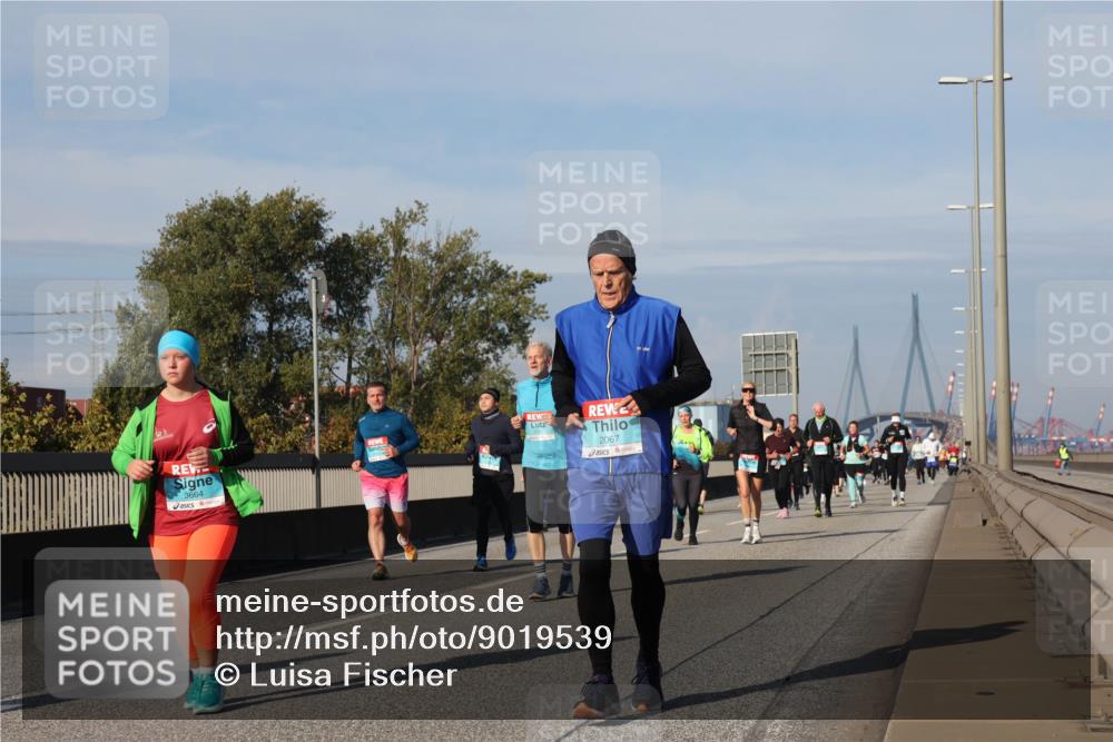 03.10.2025 - Köhlbrandbrückenlauf Luisa Fischer http://msf.ph/oto/9019539 03.10.2025 11:10:29 Position 3 3664, 2067 meine-sportfotos.de