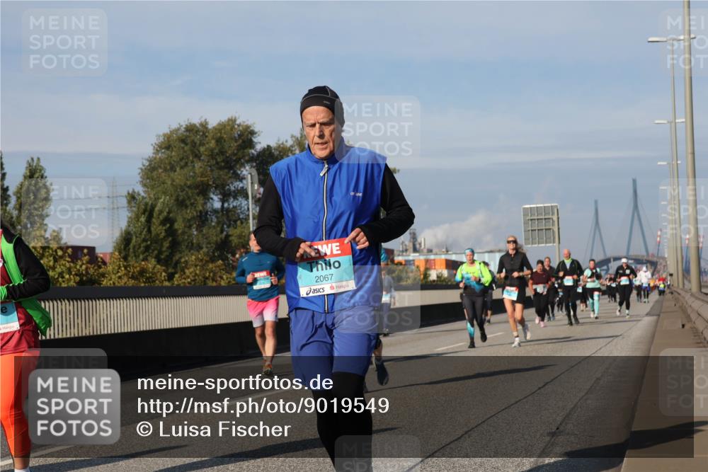 03.10.2025 - Köhlbrandbrückenlauf Luisa Fischer http://msf.ph/oto/9019549 03.10.2025 11:10:30 Position 3 2067 meine-sportfotos.de