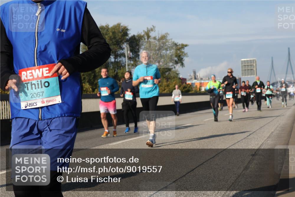03.10.2025 - Köhlbrandbrückenlauf Luisa Fischer http://msf.ph/oto/9019557 03.10.2025 11:10:31 Position 3 2067 meine-sportfotos.de