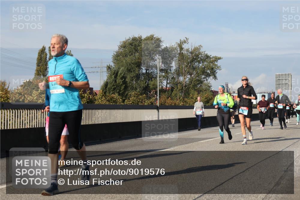 03.10.2025 - Köhlbrandbrückenlauf Luisa Fischer http://msf.ph/oto/9019576 03.10.2025 11:10:33 Position 3 2037, 1001 meine-sportfotos.de