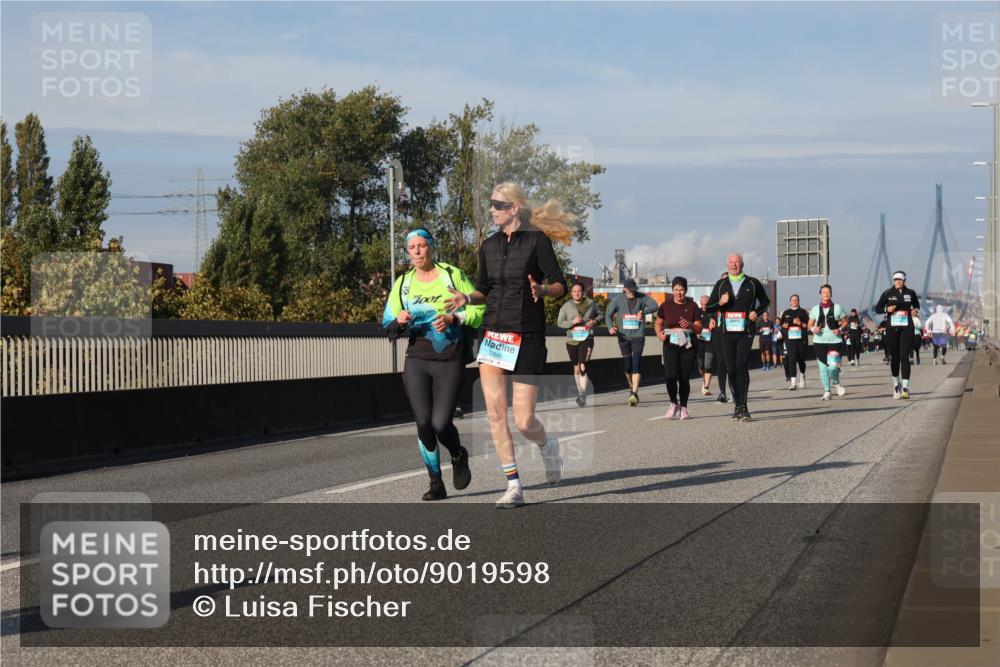 03.10.2025 - Köhlbrandbrückenlauf Luisa Fischer http://msf.ph/oto/9019598 03.10.2025 11:10:35 Position 3 2845 meine-sportfotos.de