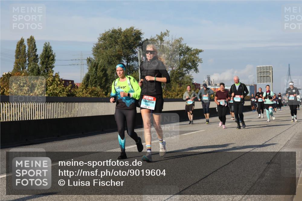 03.10.2025 - Köhlbrandbrückenlauf Luisa Fischer http://msf.ph/oto/9019604 03.10.2025 11:10:36 Position 3 100, 2845 meine-sportfotos.de