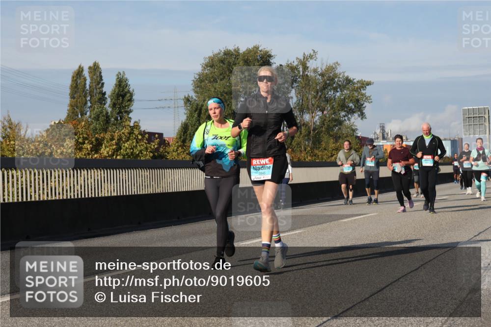 03.10.2025 - Köhlbrandbrückenlauf Luisa Fischer http://msf.ph/oto/9019605 03.10.2025 11:10:36 Position 3 2845 meine-sportfotos.de