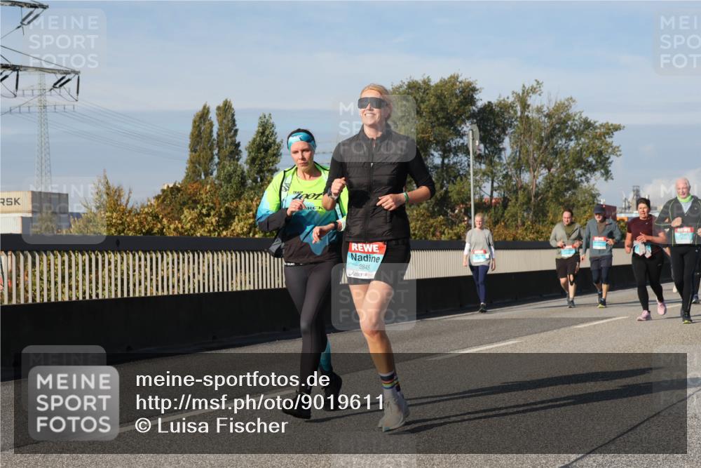 03.10.2025 - Köhlbrandbrückenlauf Luisa Fischer http://msf.ph/oto/9019611 03.10.2025 11:10:37 Position 3 2845 meine-sportfotos.de
