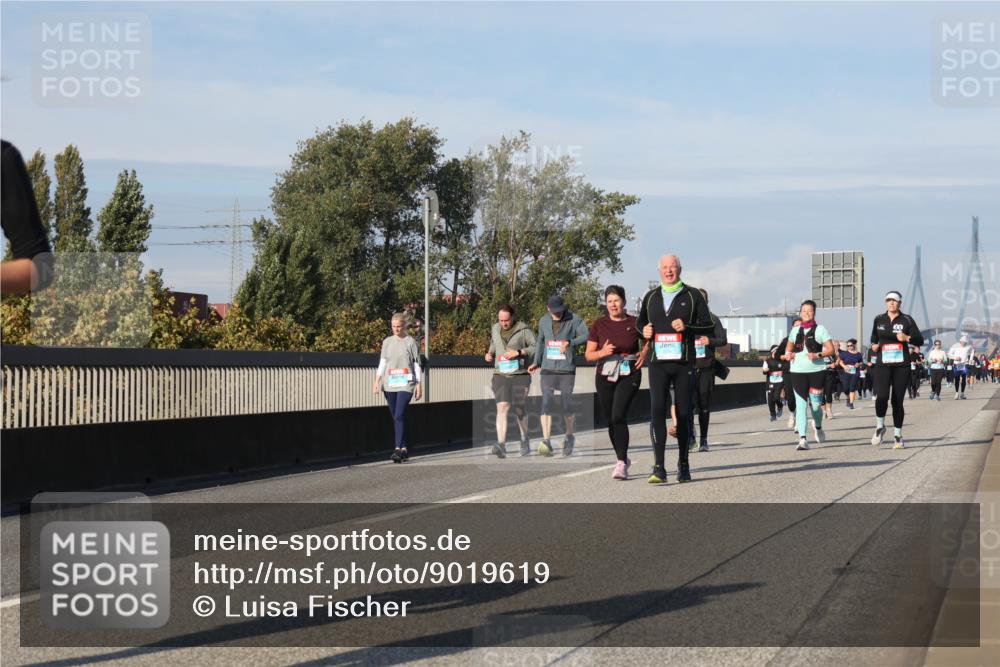 03.10.2025 - Köhlbrandbrückenlauf Luisa Fischer http://msf.ph/oto/9019619 03.10.2025 11:10:38 Position 3  meine-sportfotos.de