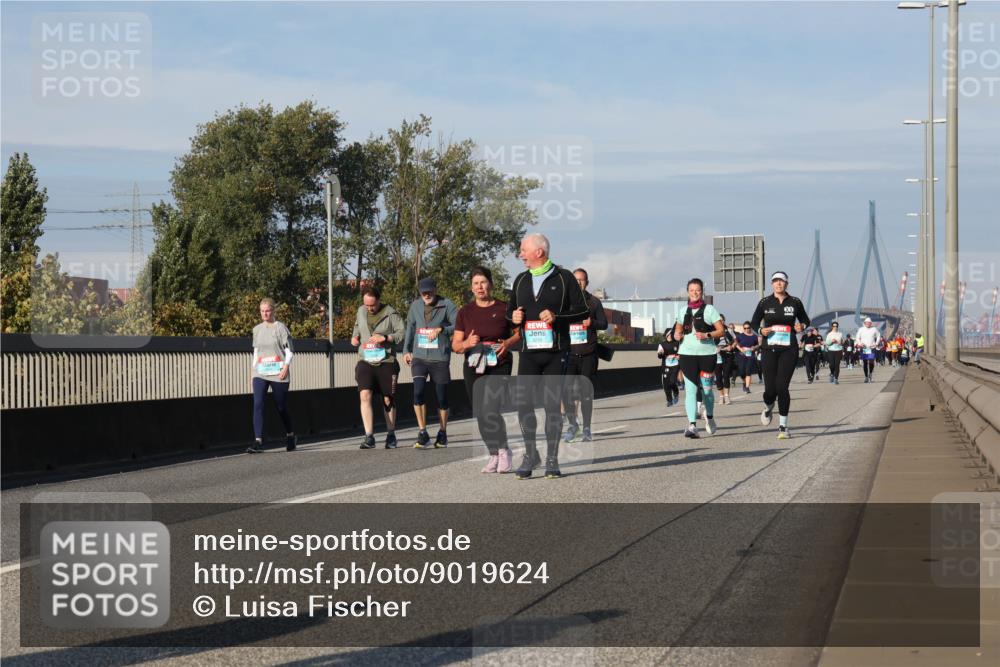 03.10.2025 - Köhlbrandbrückenlauf Luisa Fischer http://msf.ph/oto/9019624 03.10.2025 11:10:38 Position 3 13331 meine-sportfotos.de