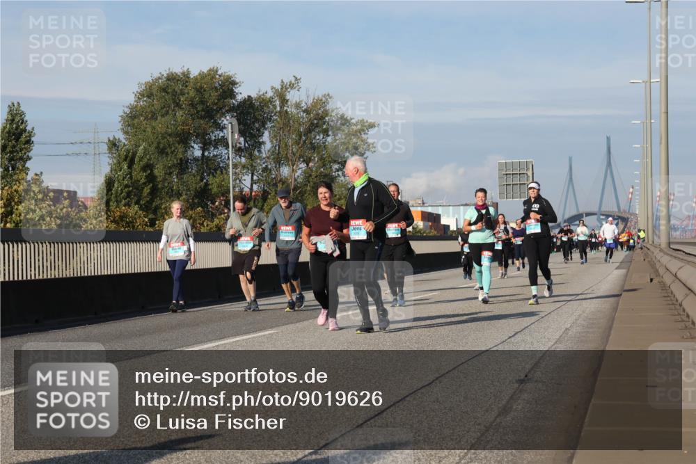 03.10.2025 - Köhlbrandbrückenlauf Luisa Fischer http://msf.ph/oto/9019626 03.10.2025 11:10:39 Position 3  meine-sportfotos.de