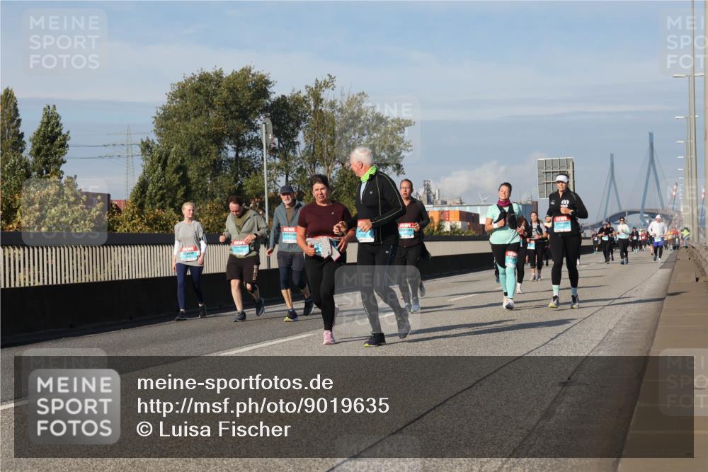 03.10.2025 - Köhlbrandbrückenlauf Luisa Fischer http://msf.ph/oto/9019635 03.10.2025 11:10:39 Position 3  meine-sportfotos.de