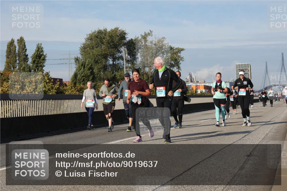 03.10.2025 - Köhlbrandbrückenlauf Luisa Fischer http://msf.ph/oto/9019637 03.10.2025 11:10:40 Position 3  meine-sportfotos.de