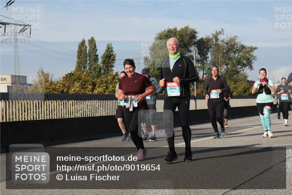03.10.2025 - Köhlbrandbrückenlauf Luisa Fischer http://msf.ph/oto/9019654 03.10.2025 11:10:41 Position 3 3256 meine-sportfotos.de