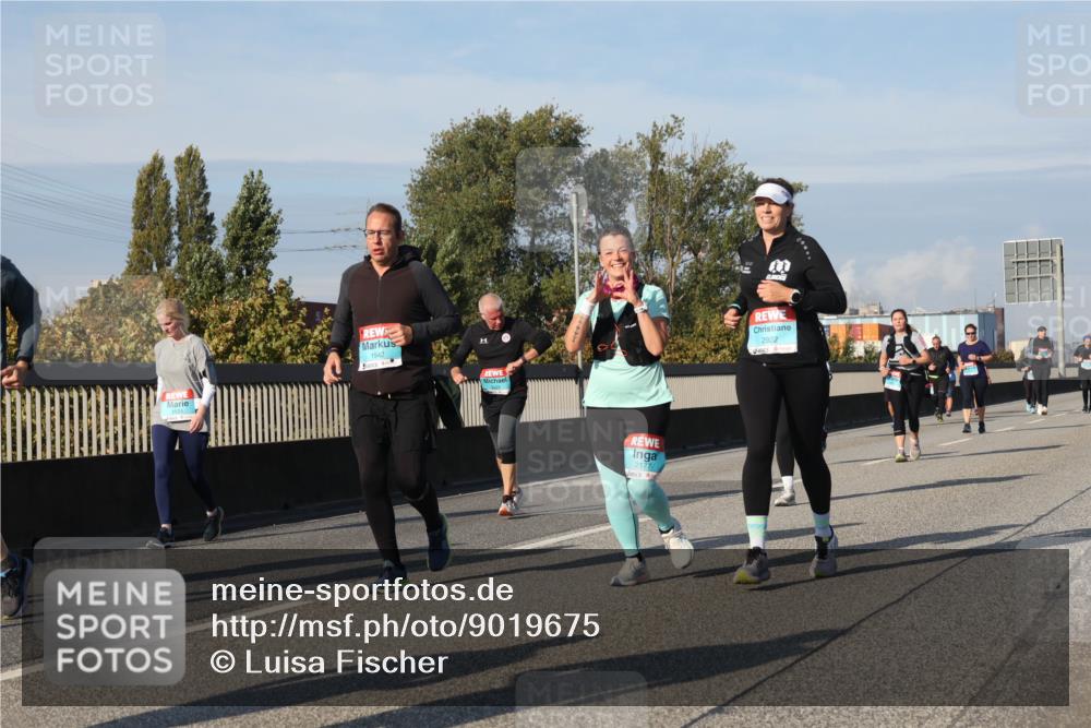 03.10.2025 - Köhlbrandbrückenlauf Luisa Fischer http://msf.ph/oto/9019675 03.10.2025 11:10:43 Position 3 1942, 2177, 2922, 3 meine-sportfotos.de