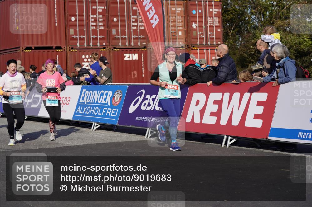 03.10.2025 - Köhlbrandbrückenlauf Michael Burmester http://msf.ph/oto/9019683 03.10.2025 10:20:23 Ziel 1051, 1538, 1615, 1650, 1651, 1692, 1804, 1911, 1912, 2424, 2460, 3430, 3635, 3669 meine-sportfotos.de