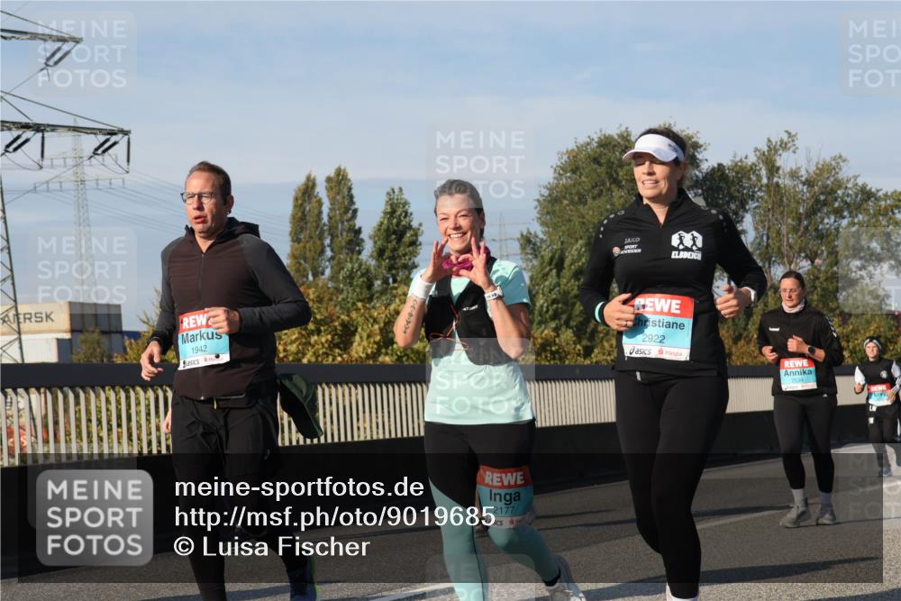 03.10.2025 - Köhlbrandbrückenlauf Luisa Fischer http://msf.ph/oto/9019685 03.10.2025 11:10:45 Position 3 1942, 2177, 2922 meine-sportfotos.de