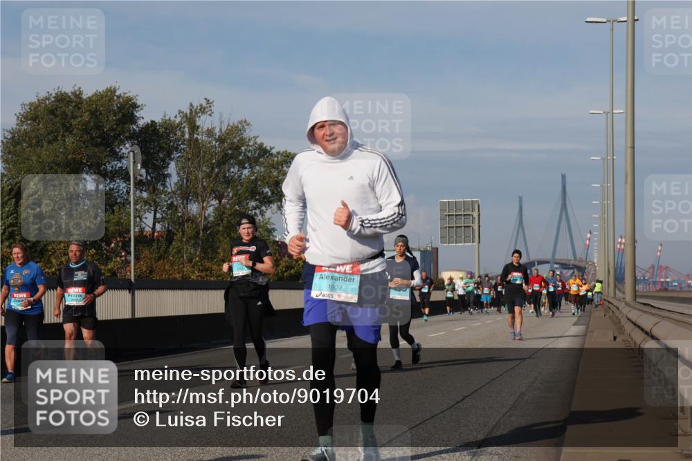 03.10.2025 - Köhlbrandbrückenlauf Luisa Fischer http://msf.ph/oto/9019704 03.10.2025 11:11:02 Position 3 1927 meine-sportfotos.de