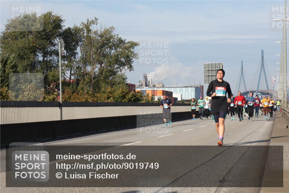 03.10.2025 - Köhlbrandbrückenlauf Luisa Fischer http://msf.ph/oto/9019749 03.10.2025 11:11:08 Position 3  meine-sportfotos.de