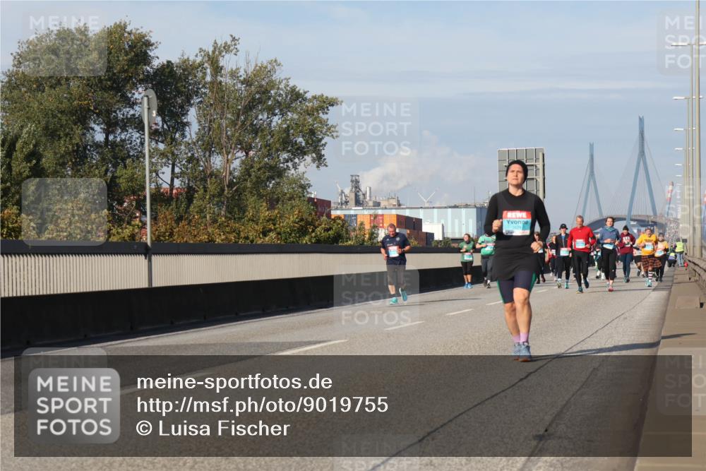 03.10.2025 - Köhlbrandbrückenlauf Luisa Fischer http://msf.ph/oto/9019755 03.10.2025 11:11:08 Position 3  meine-sportfotos.de