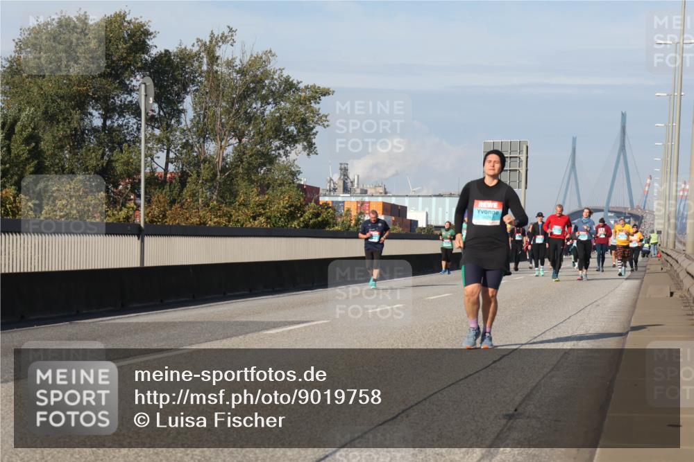 03.10.2025 - Köhlbrandbrückenlauf Luisa Fischer http://msf.ph/oto/9019758 03.10.2025 11:11:09 Position 3 2621 meine-sportfotos.de