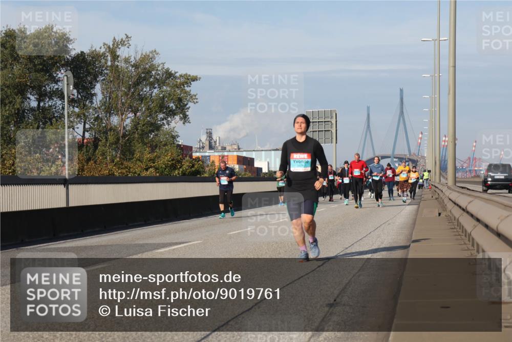 03.10.2025 - Köhlbrandbrückenlauf Luisa Fischer http://msf.ph/oto/9019761 03.10.2025 11:11:09 Position 3  meine-sportfotos.de