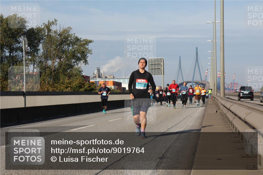 03.10.2025 - Köhlbrandbrückenlauf Luisa Fischer http://msf.ph/oto/9019764 03.10.2025 11:11:09 Position 3 2621 meine-sportfotos.de