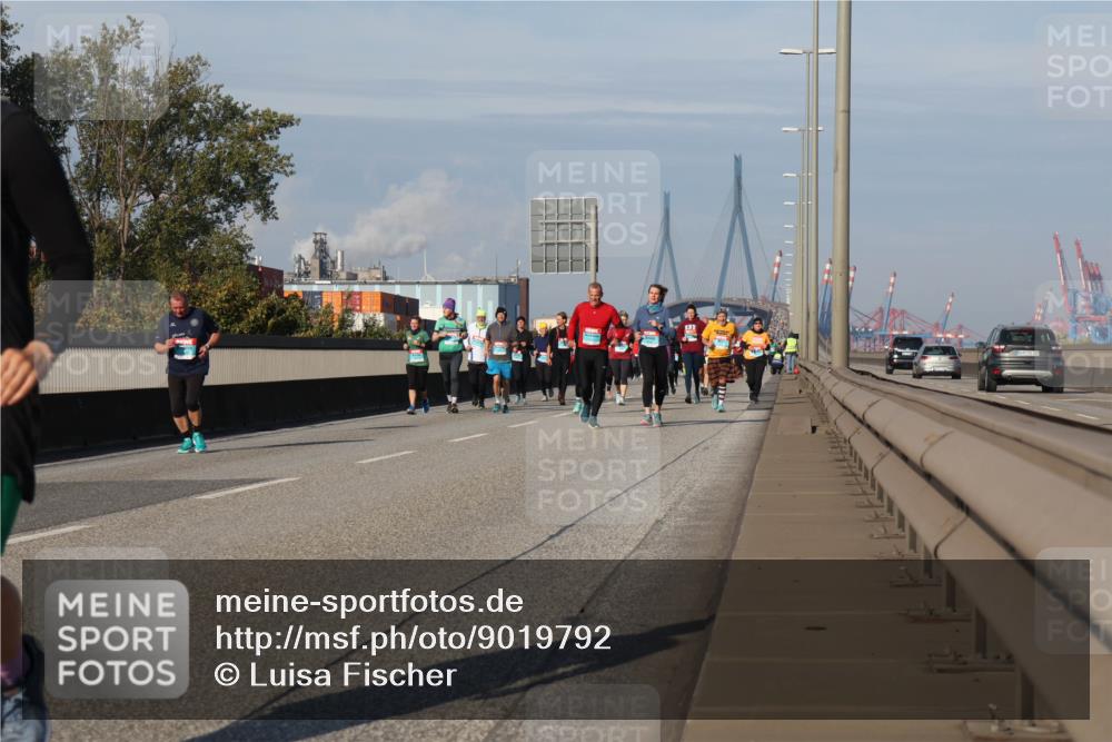 03.10.2025 - Köhlbrandbrückenlauf Luisa Fischer http://msf.ph/oto/9019792 03.10.2025 11:11:13 Position 3  meine-sportfotos.de