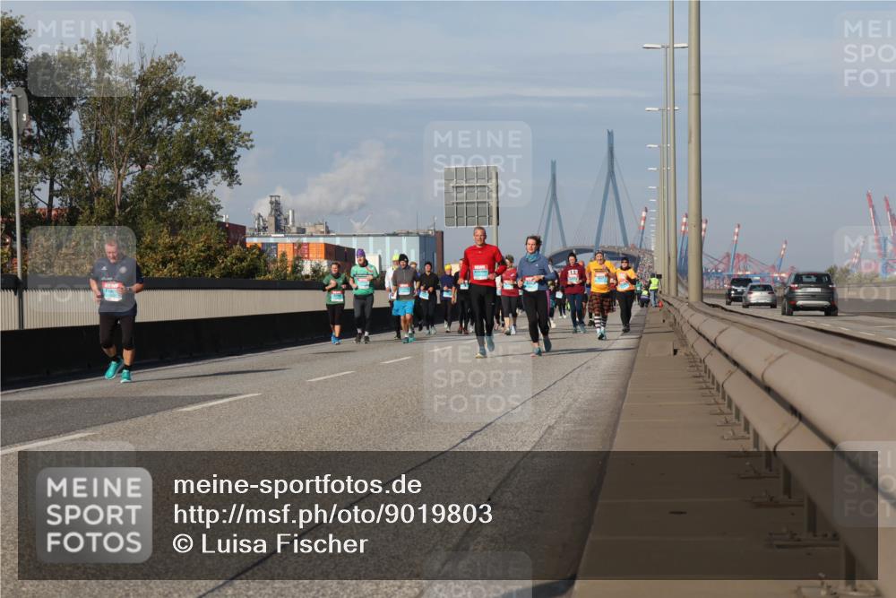 03.10.2025 - Köhlbrandbrückenlauf Luisa Fischer http://msf.ph/oto/9019803 03.10.2025 11:11:14 Position 3  meine-sportfotos.de