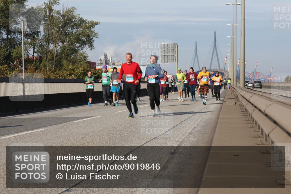03.10.2025 - Köhlbrandbrückenlauf Luisa Fischer http://msf.ph/oto/9019846 03.10.2025 11:11:18 Position 3  meine-sportfotos.de